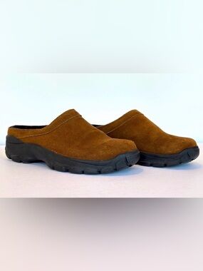 Lands’ End Brown Suede Slip-On Clogs Mules. 
Size 7.